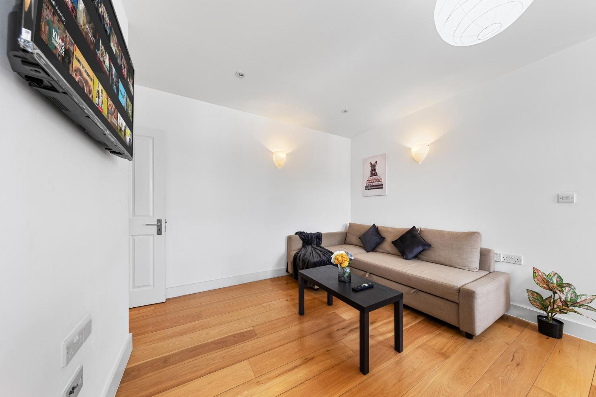 Appartamento Modern Flat In Stockwell, 10 Mins From Oxford Circus Londra Esterno foto