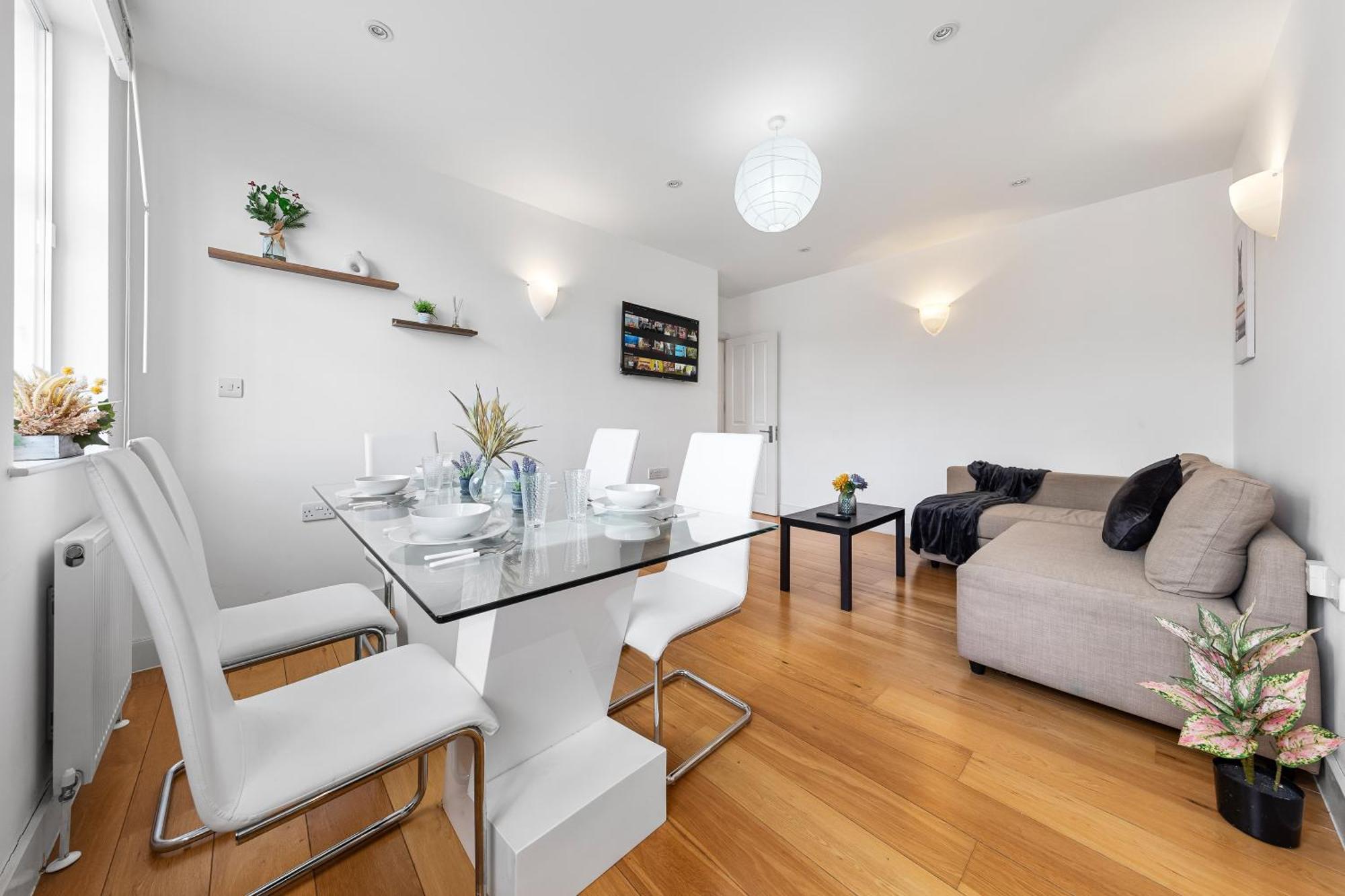 Appartamento Modern Flat In Stockwell, 10 Mins From Oxford Circus Londra Esterno foto